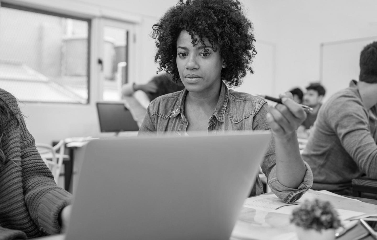 Analytischer Prozess der Branchenuntersuchung